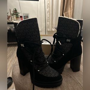 Brand New Black Micheal Kors Culver boots